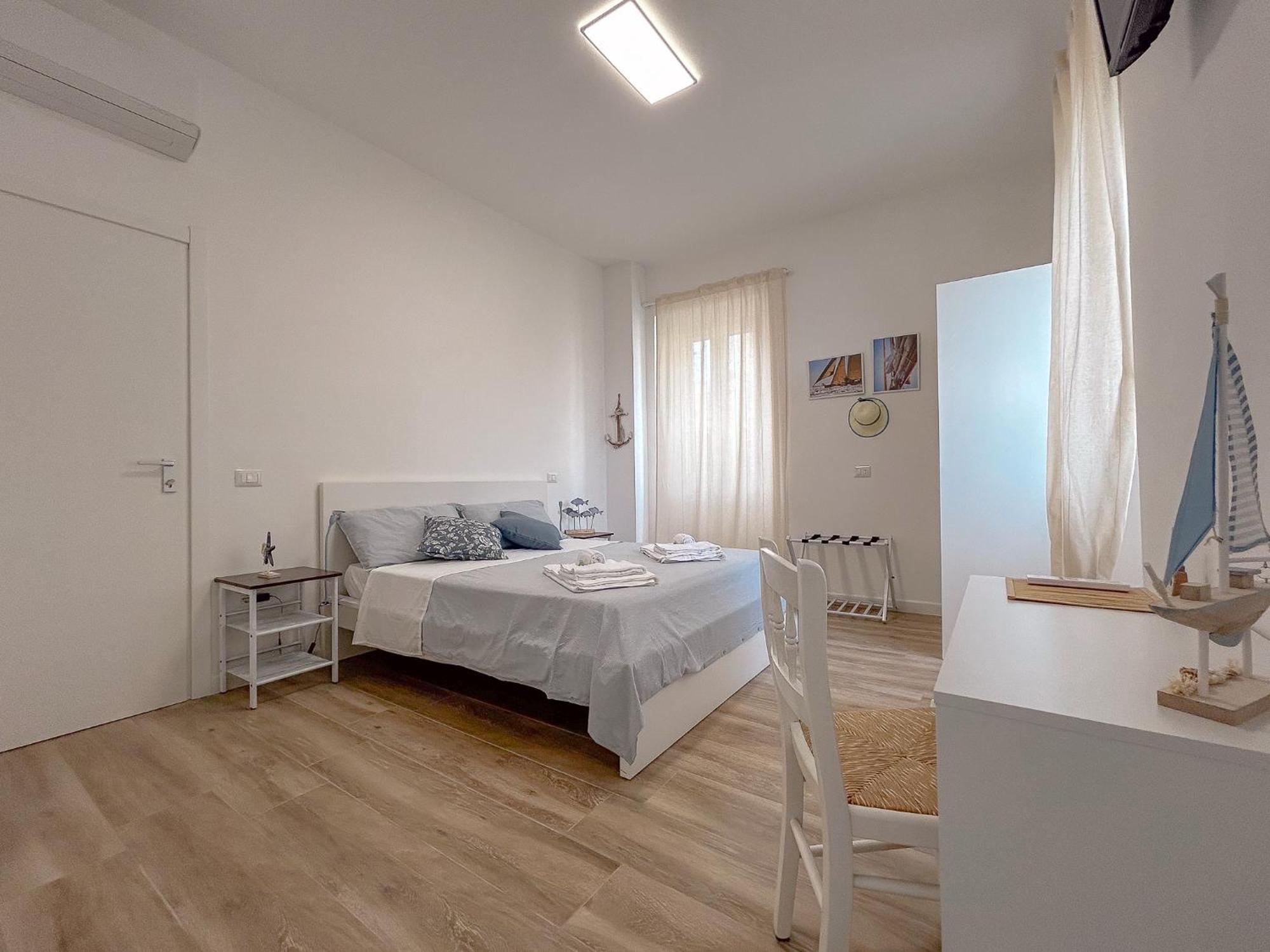 La Marina - Rooms In Stintino Eksteriør billede